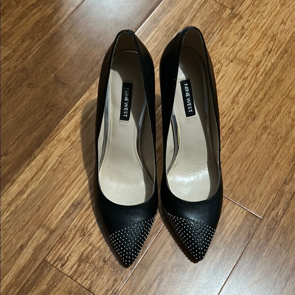 Nine West Black Heels Pointed Toe Classic